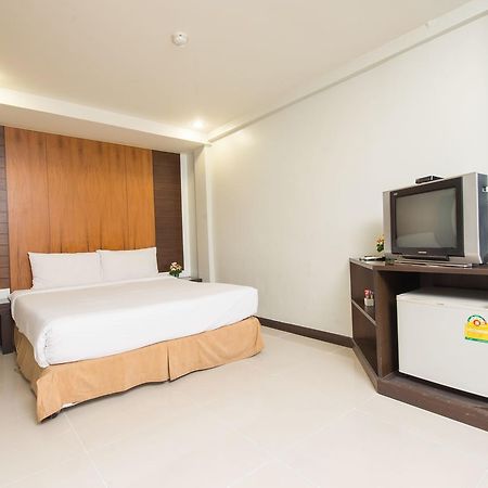 Hotel Tara Monte Bangkok Exterior foto
