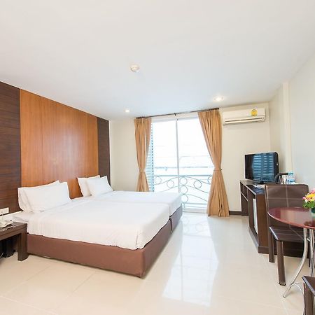 Hotel Tara Monte Bangkok Exterior foto