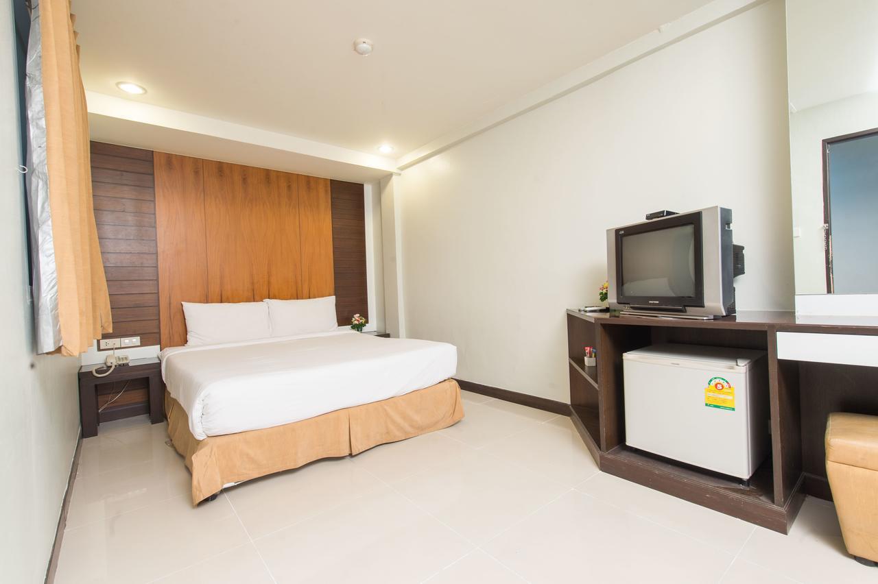 Hotel Tara Monte Bangkok Exterior foto